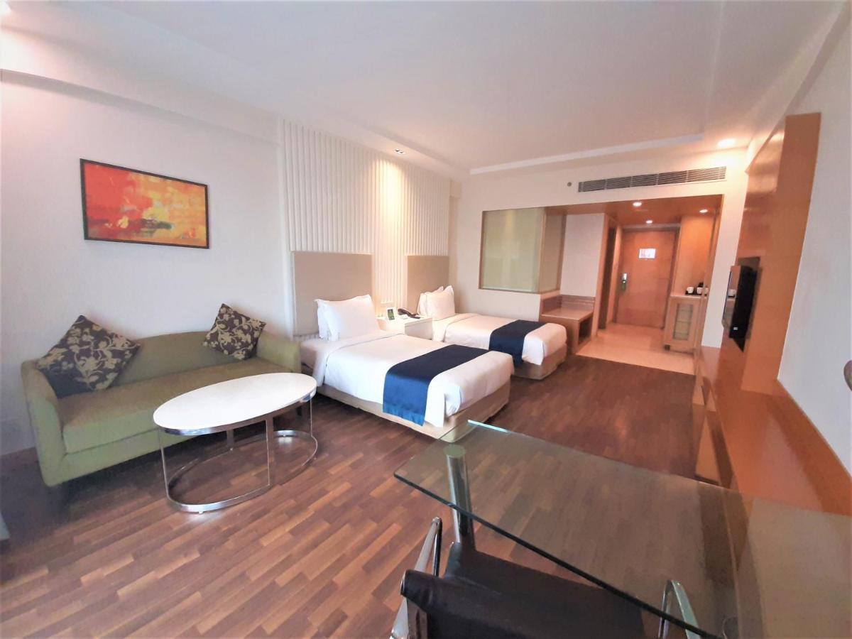 Holiday Inn Amritsar Ranjit Avenue By Ihg Екстериор снимка