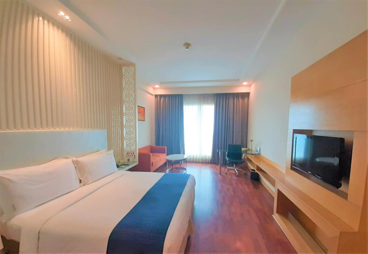 Holiday Inn Amritsar Ranjit Avenue By Ihg Екстериор снимка