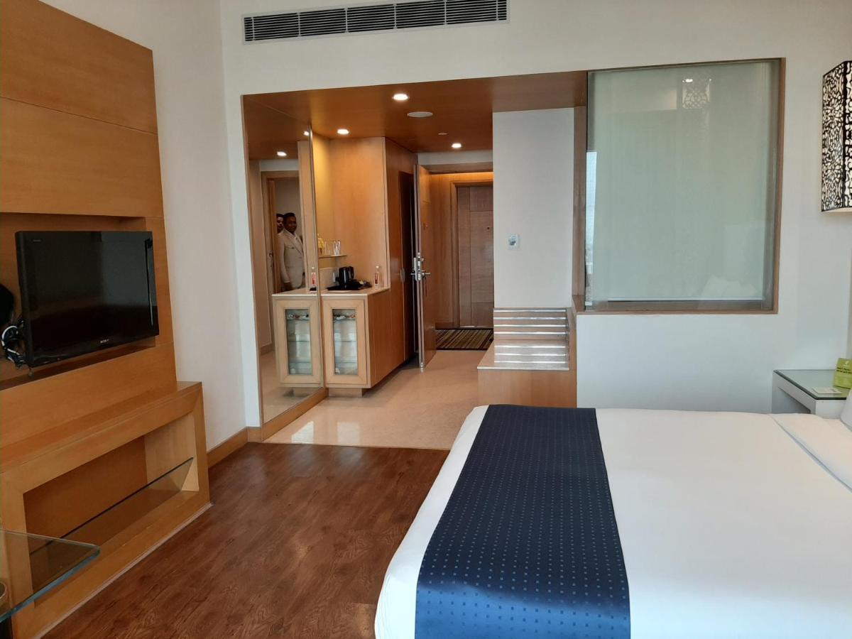 Holiday Inn Amritsar Ranjit Avenue By Ihg Екстериор снимка